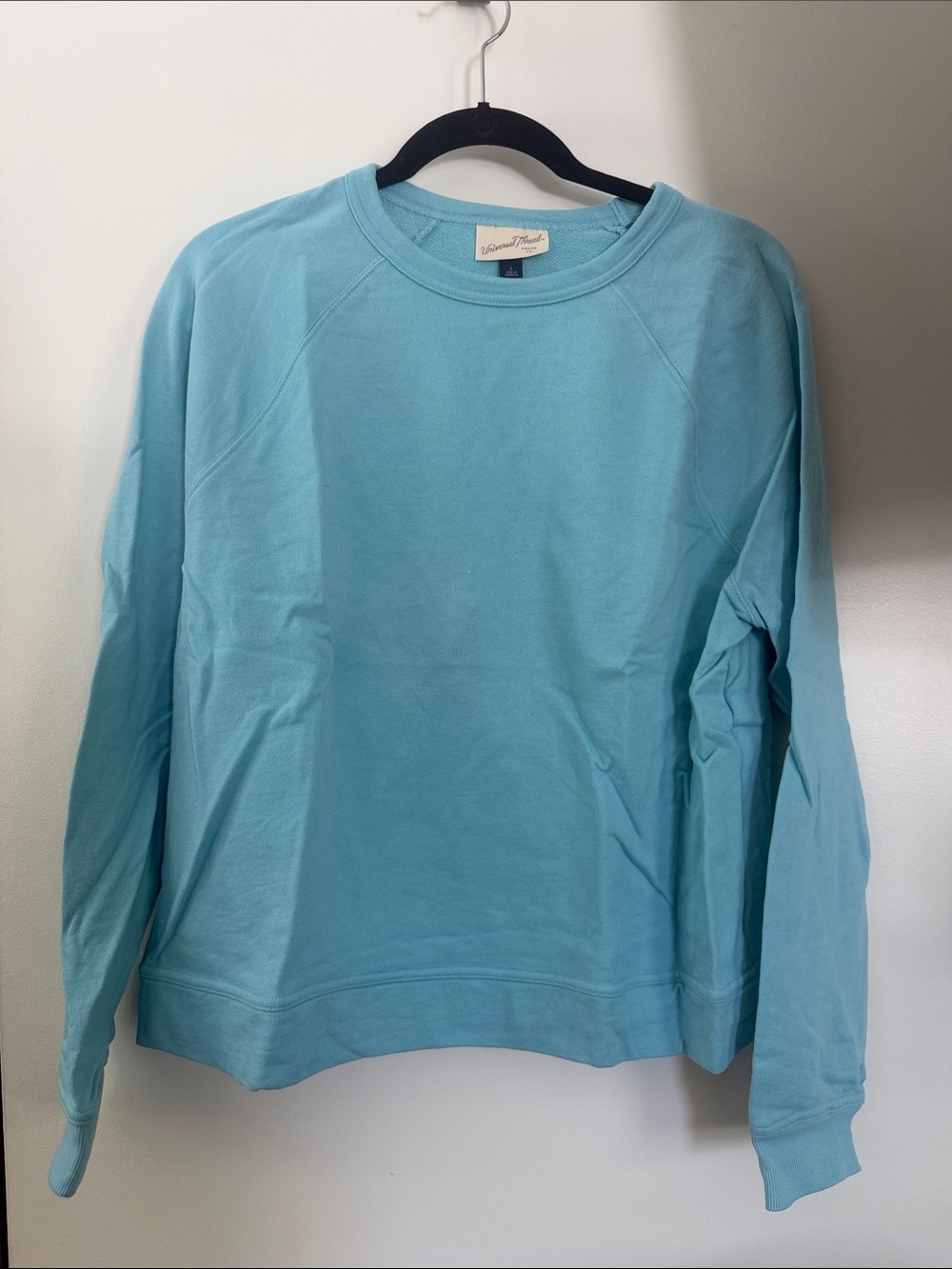 Universal Thread Women's Light Blue Crewneck Sweatshirt